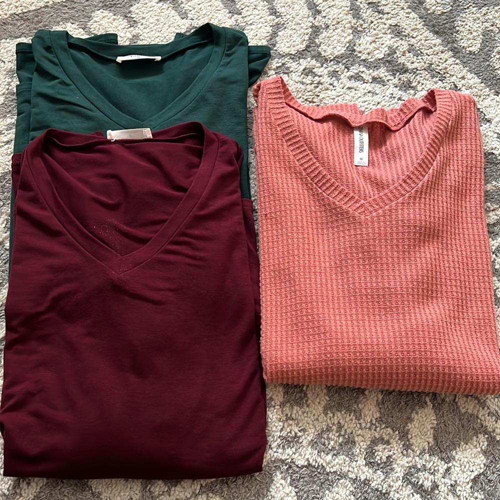 THREE Zenana v-neck tops, maroon / green / peach, size M EUC!